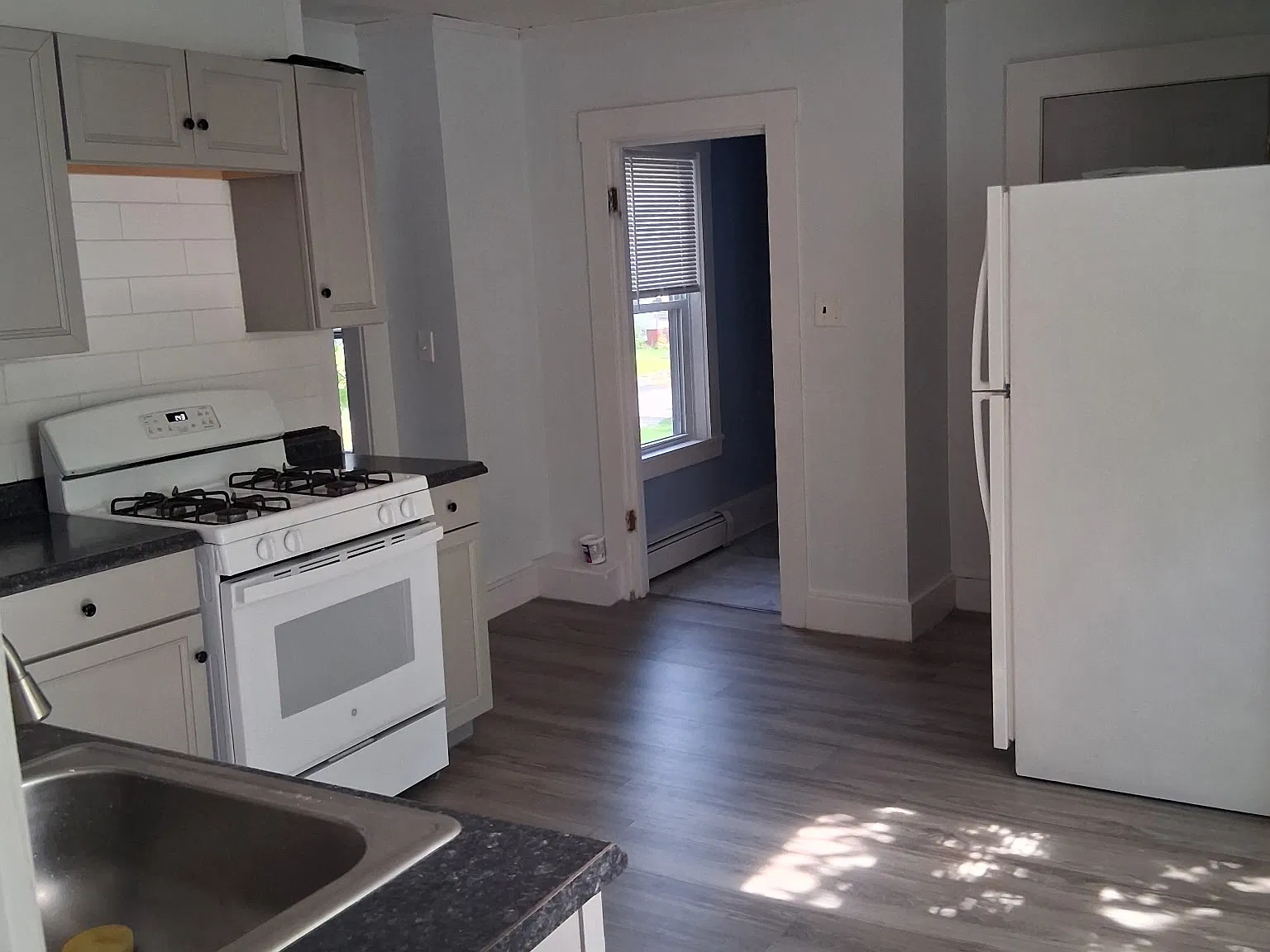 14 Southwick St — Photo 2