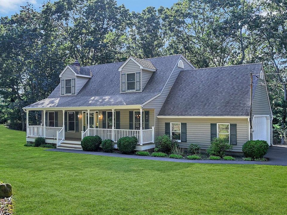 9 Josephine Drive, Wading River, NY 11792 | Zillow