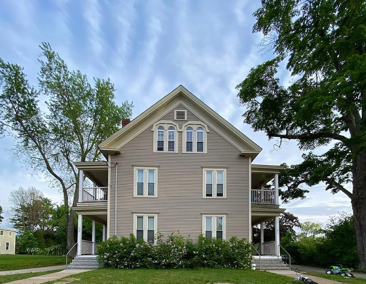 3 bed, 1525 sqft, $2,300 — Photo 1