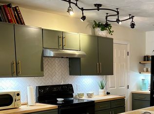 124 Chrisna Maria Dr APT 3, Berryville, AR 72616