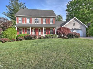 332 Chesterfield Dr, Kingsport, TN 37663