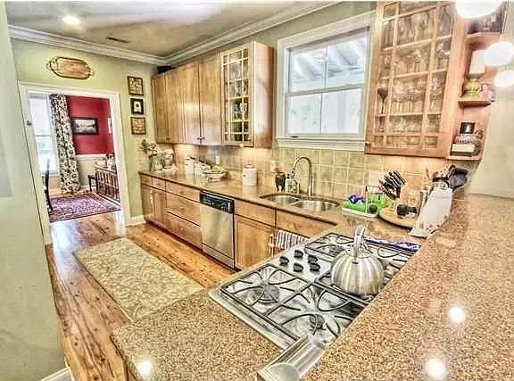4th image of 5008 Coral Reef Dr