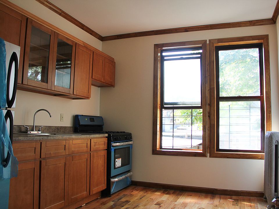 1st image of 81 Crooke Ave #331