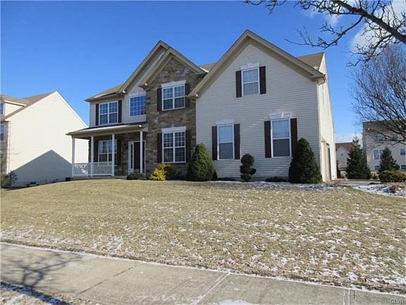2nd image of 350 Palmetto Dr