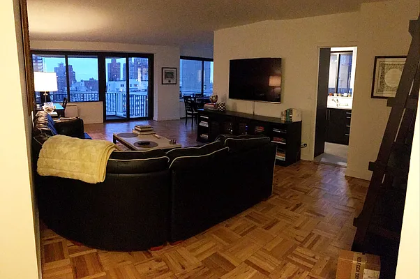 Rented by Owner | media 1