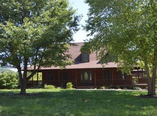 357 Penguin Ln, Salem, VA 24153