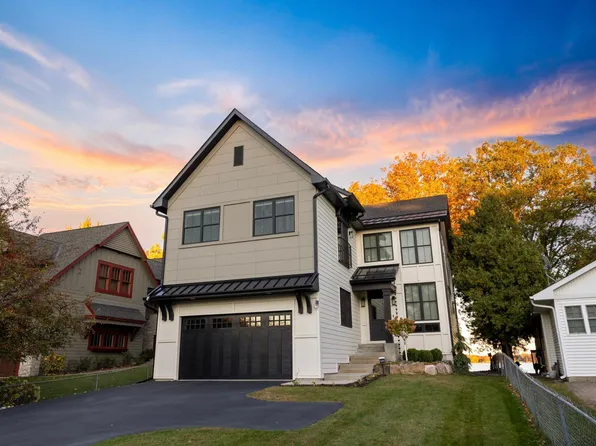 165 Mound Ave, Tonka Bay, MN 55331