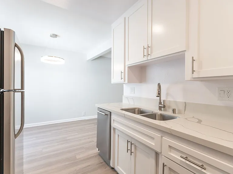 12323 Texas Ave — Photo 26