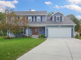 444 Pepperidge Ct, Aurora, IL 60506