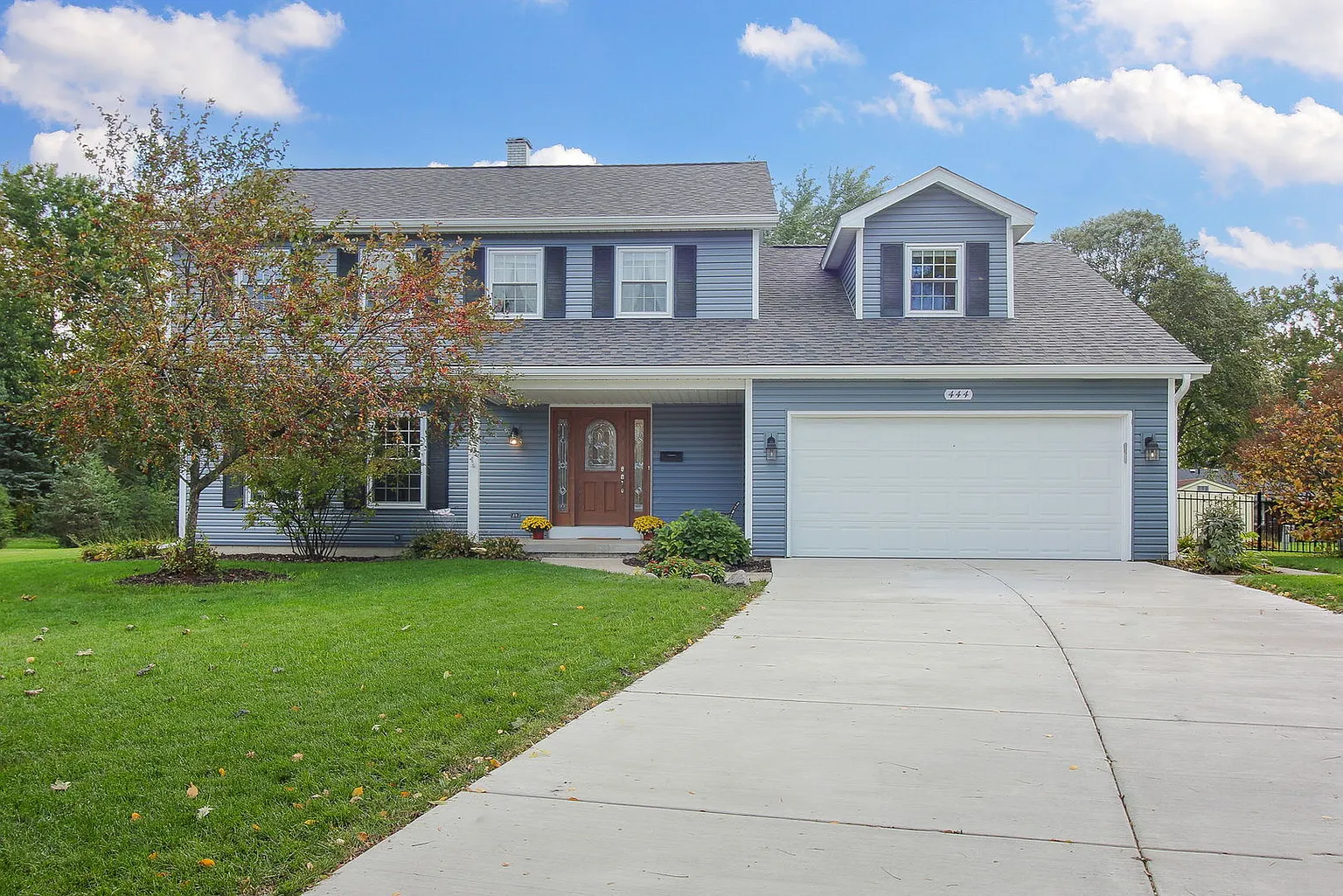 444 Pepperidge Ct photo 1