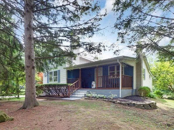 4527 County Line Rd, Macedon, NY 14502