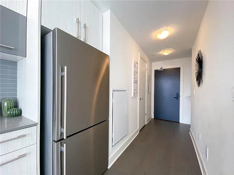 255 Bay St #809 — Photo 14