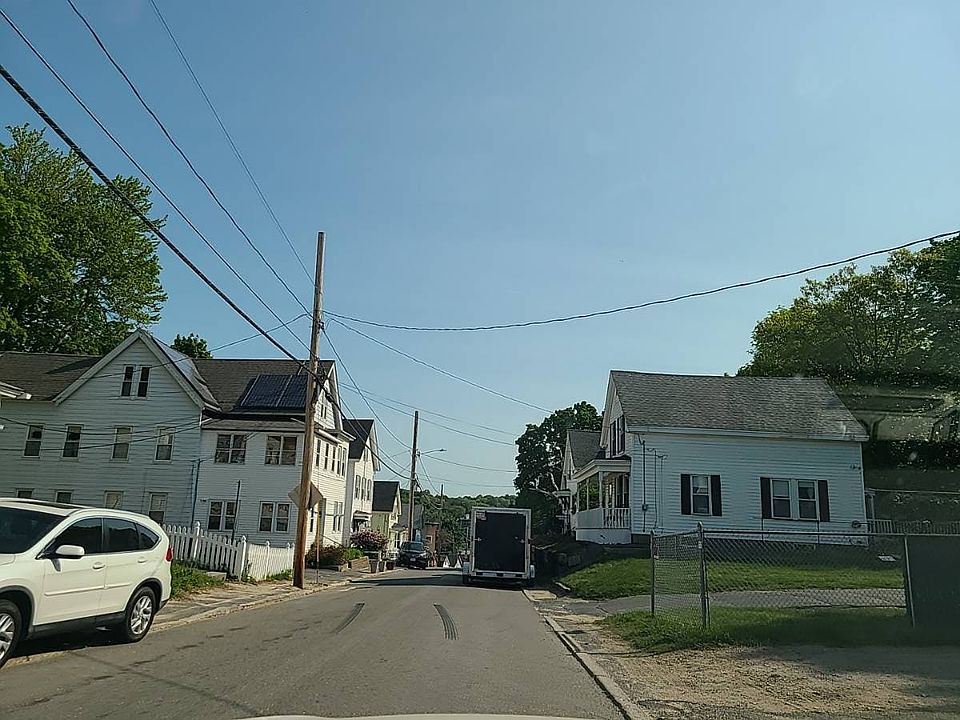 2nd image of 37 Forest St
