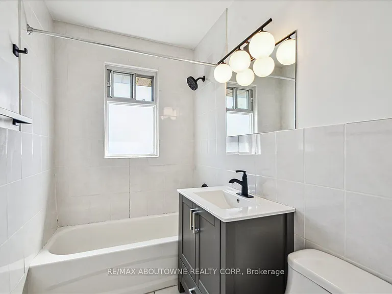 2 Wesley St #5 — Photo 33