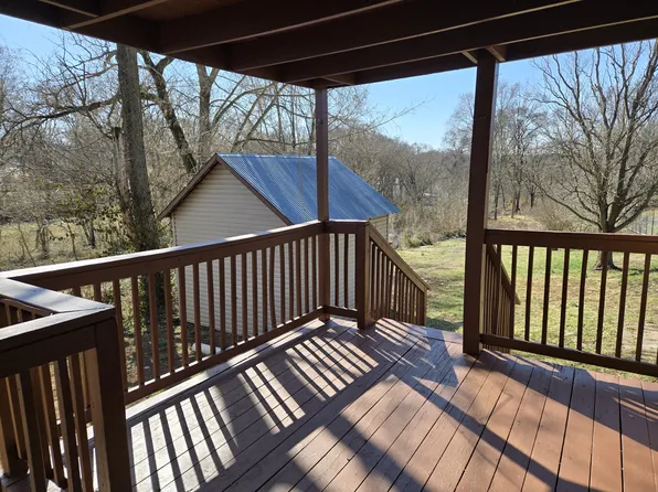 228 Liberty St, Martinsburg, WV 25404