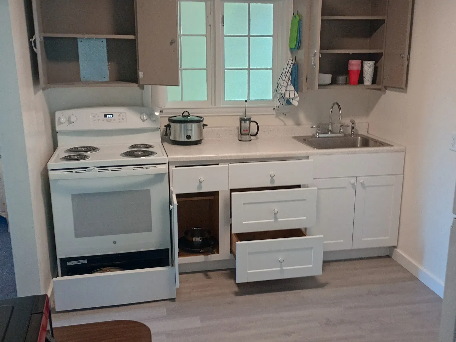 1 bed, 1000 sqft, $1,300 — Photo 3