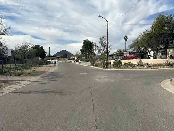 5th image of 1838 W Calle Del Arroyito