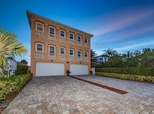 18208 Sunset Blvd #A, Redington Shores, FL 33708