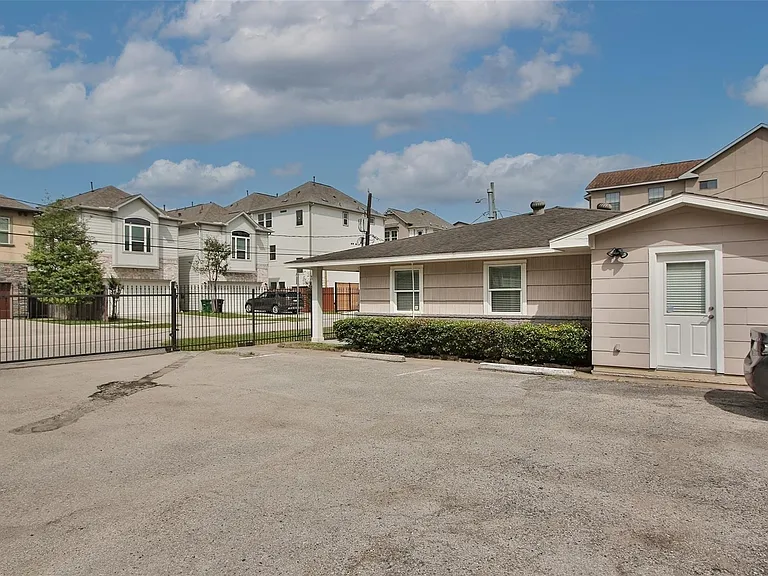 4331 Marina St #B — Photo 35