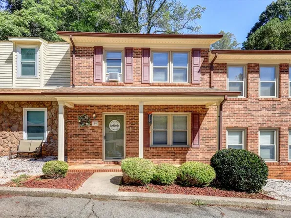 39 Valencia Dr, Collinsville, VA 24078