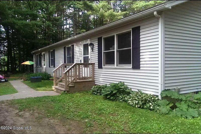 3rd image of 224 W Milton Road