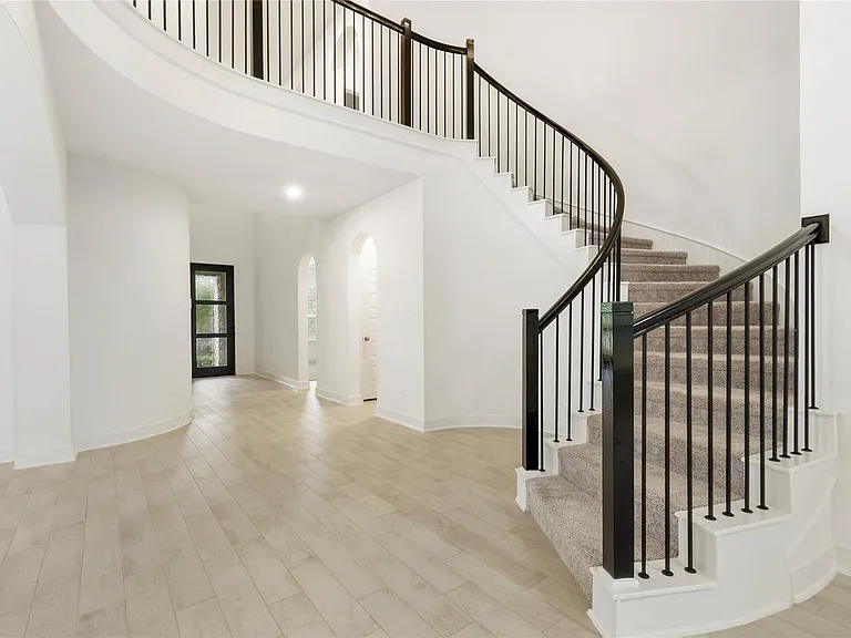 981 Cortez Creek Dr — Photo 6
