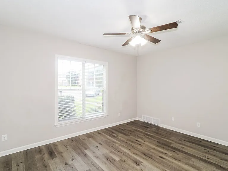 1132 Hoska Cv — Photo 11