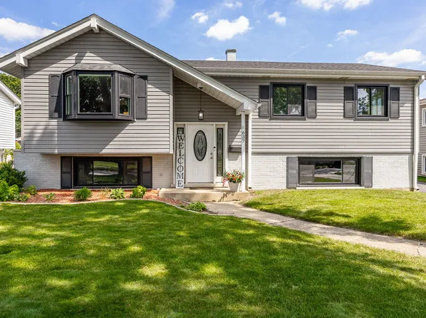 637 S Beverly Ave, Addison, IL 60101