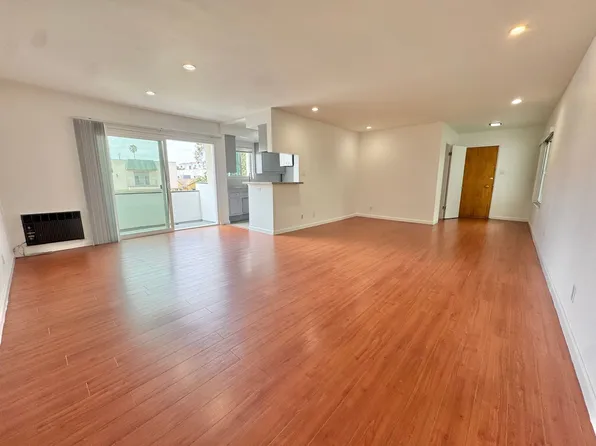 SM, 8555 Saturn St APT 202, Los Angeles, CA 90035