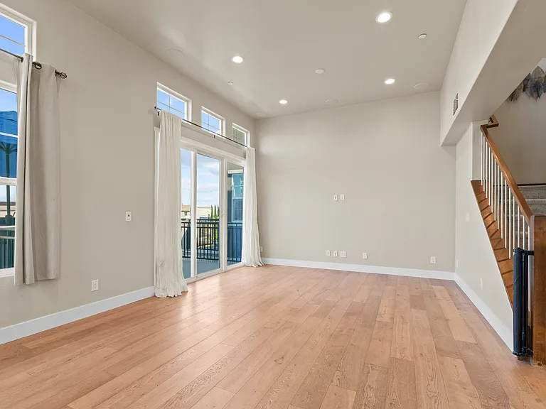 3218 Crane Ln — Photo 15