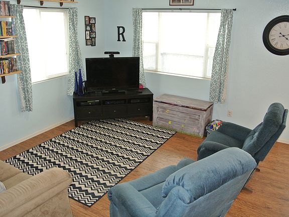 5th image of 605 Dinwoody Way