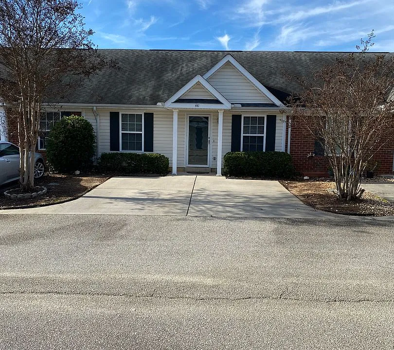 441 Flowing Creek Dr