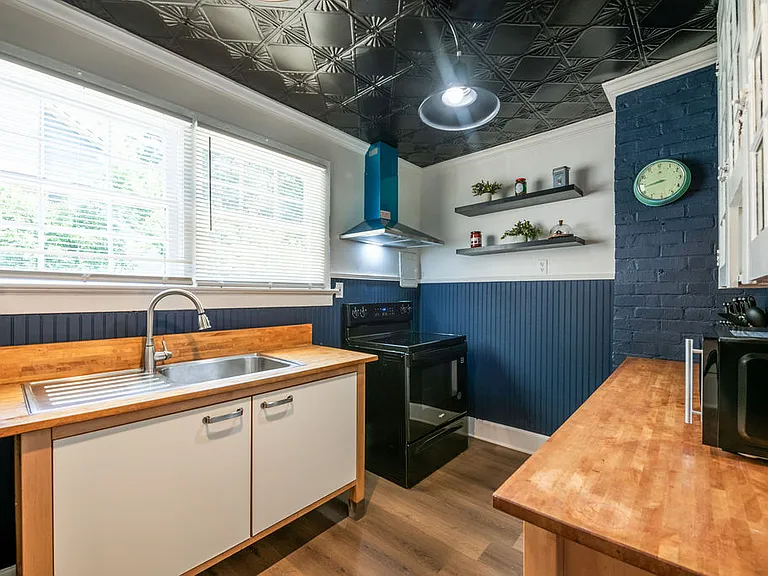 1177 Morley Ave SE — Photo 18