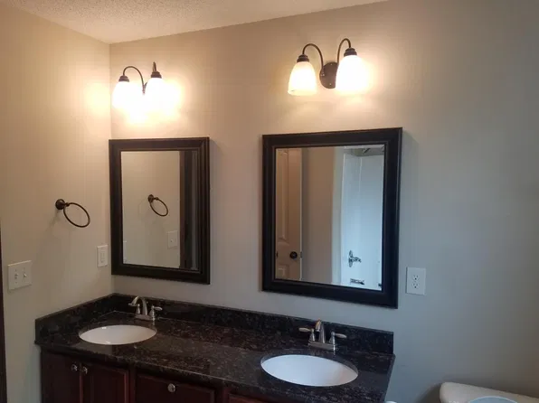 12632 E Willowgreen Cir, Wichita, KS 67207
