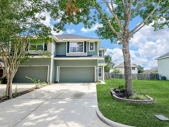 3rd image of 8821 Elm Drake Ln