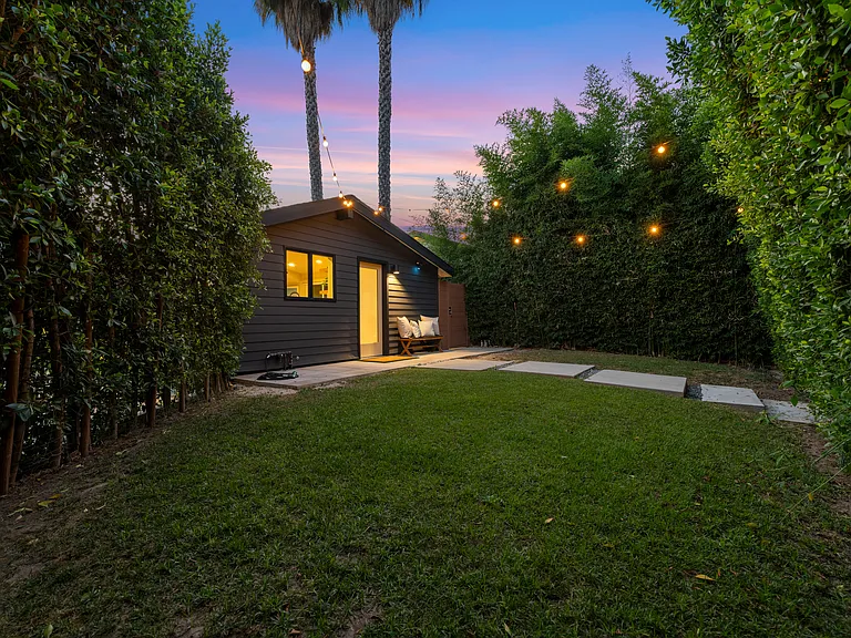 6437 Oakdale Ave — Photo 3