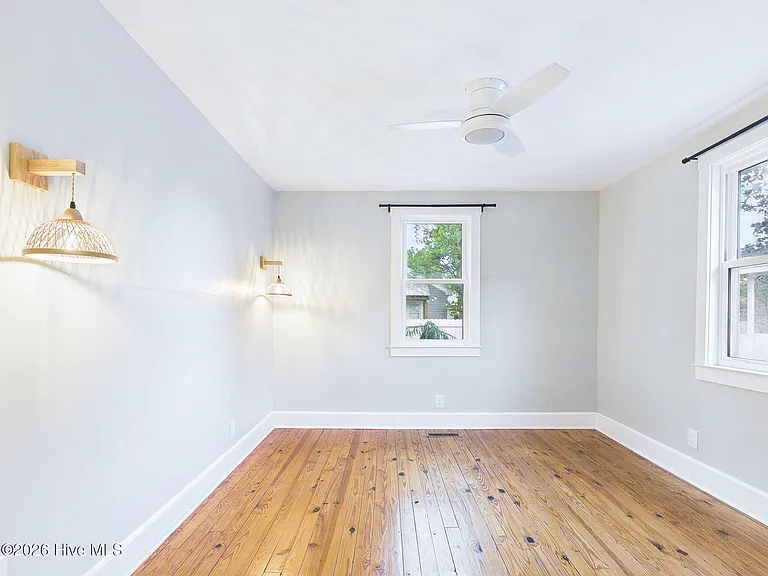 418 S 8th St — Photo 39