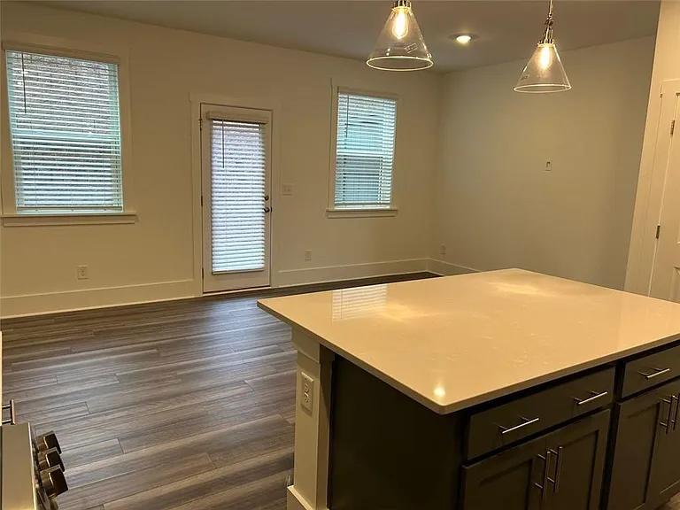1708 Gunnin Trce NW — Photo 6