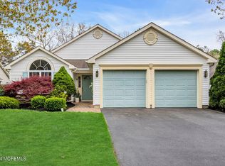 23 Rosewood Dr, Lakewood, NJ