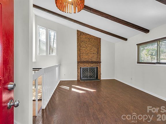 3rd image of 1121 Mai Kai Way