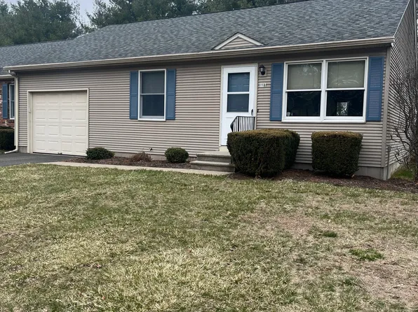 102 North Maple Street APT 11A, Enfield, CT 06082