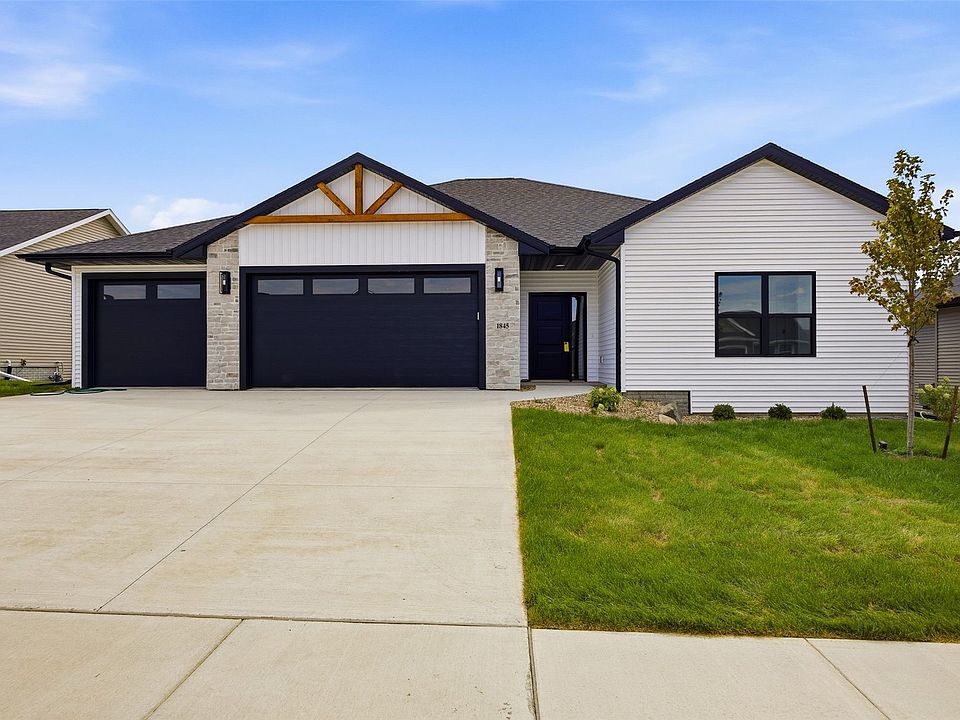 1st image of 1845 Cottage Ridge Dr