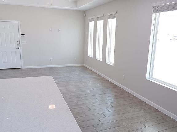 4th image of 5905 Nightingale Ave Unit 1