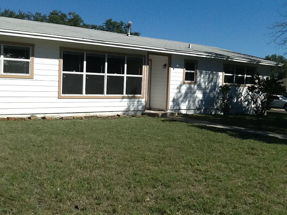 1st image of 217 Skyview Dr