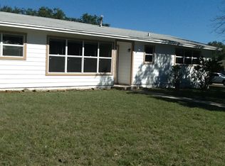 217 Skyview Dr, Lampasas, TX 76550