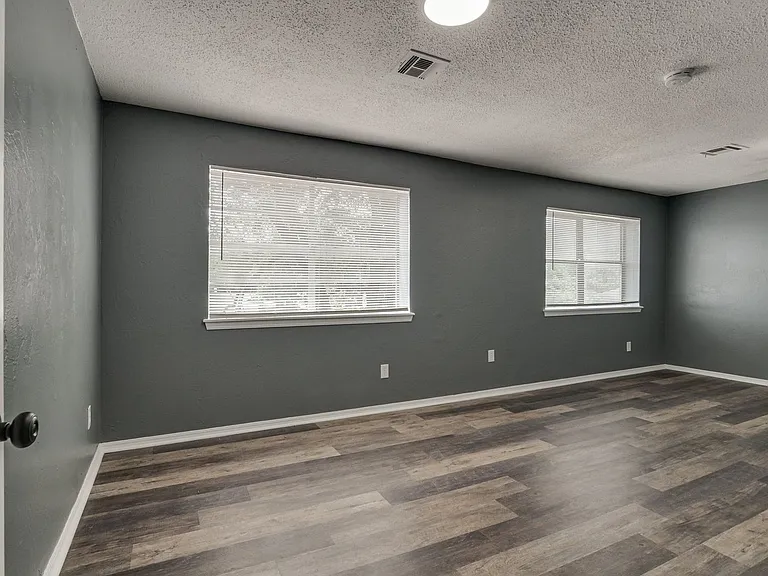 4106 Mason Dr — Photo 11