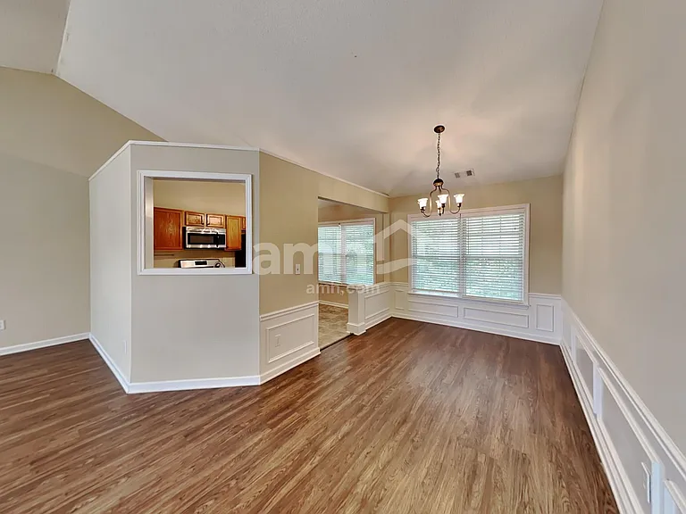 375 Bass Way NW — Photo 5