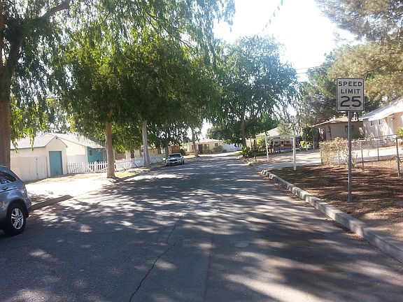 5th image of 862 E 26th St