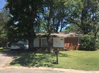 910 Gulf Terra Ct, Mobile, AL 36605