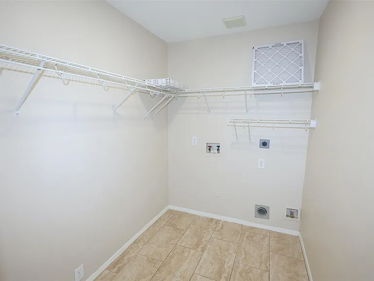 3203 Becker Glen St — Photo 23
